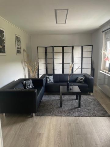 Body Kult Loft - Modernes Appartement Mit 2 Separaten Schlafzimmern Цвикау Екстериор снимка